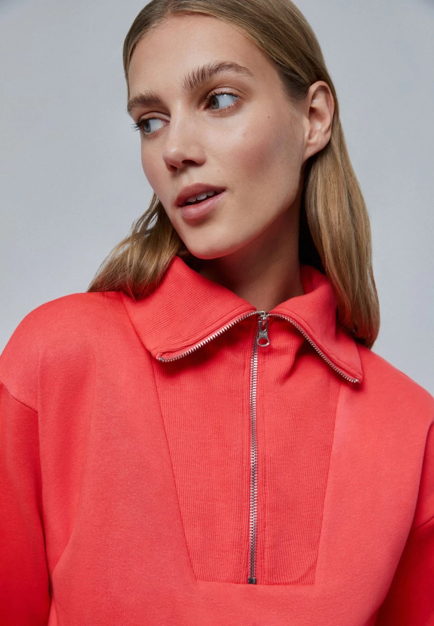 "Scalpers Company Women's Zip Neck Sweatshirt - Stylish Comfort for Everyday Wear"