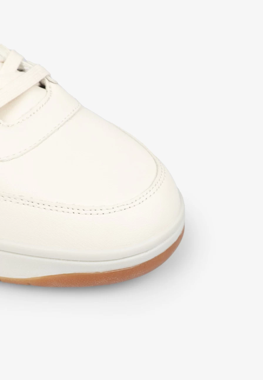 "ScalpersCompany Men's Logo Label Sneakers - Stylish & Comfortable Athletic Shoes"