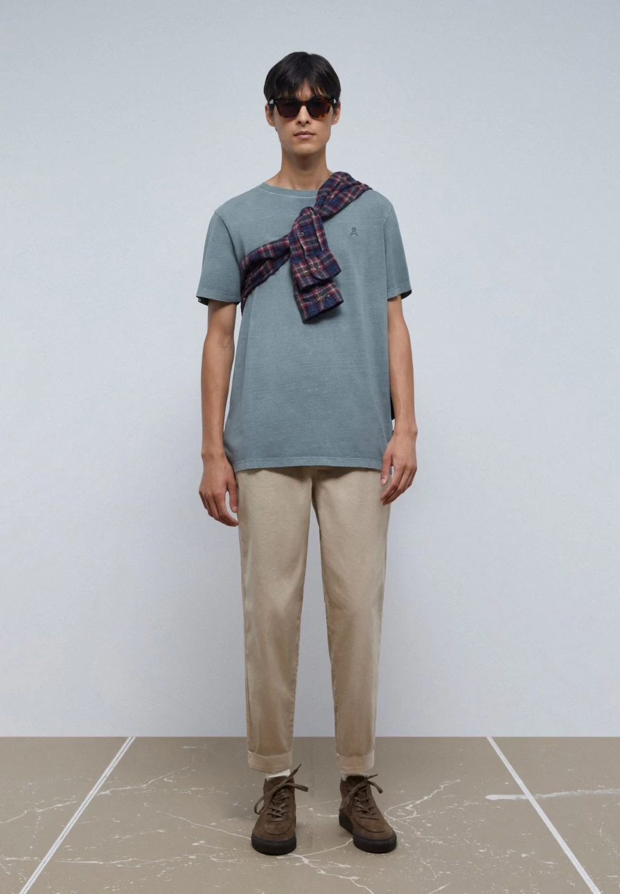 "ScalpersCompany Men's Basic Skull Print T-Shirt - Edgy Graphic Tee for Men"