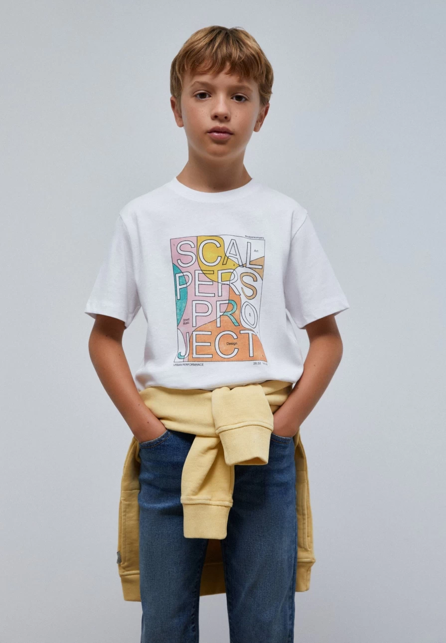 "ScalpersCompany Kids Motif Graphic T-Shirt with Back Logo Design"