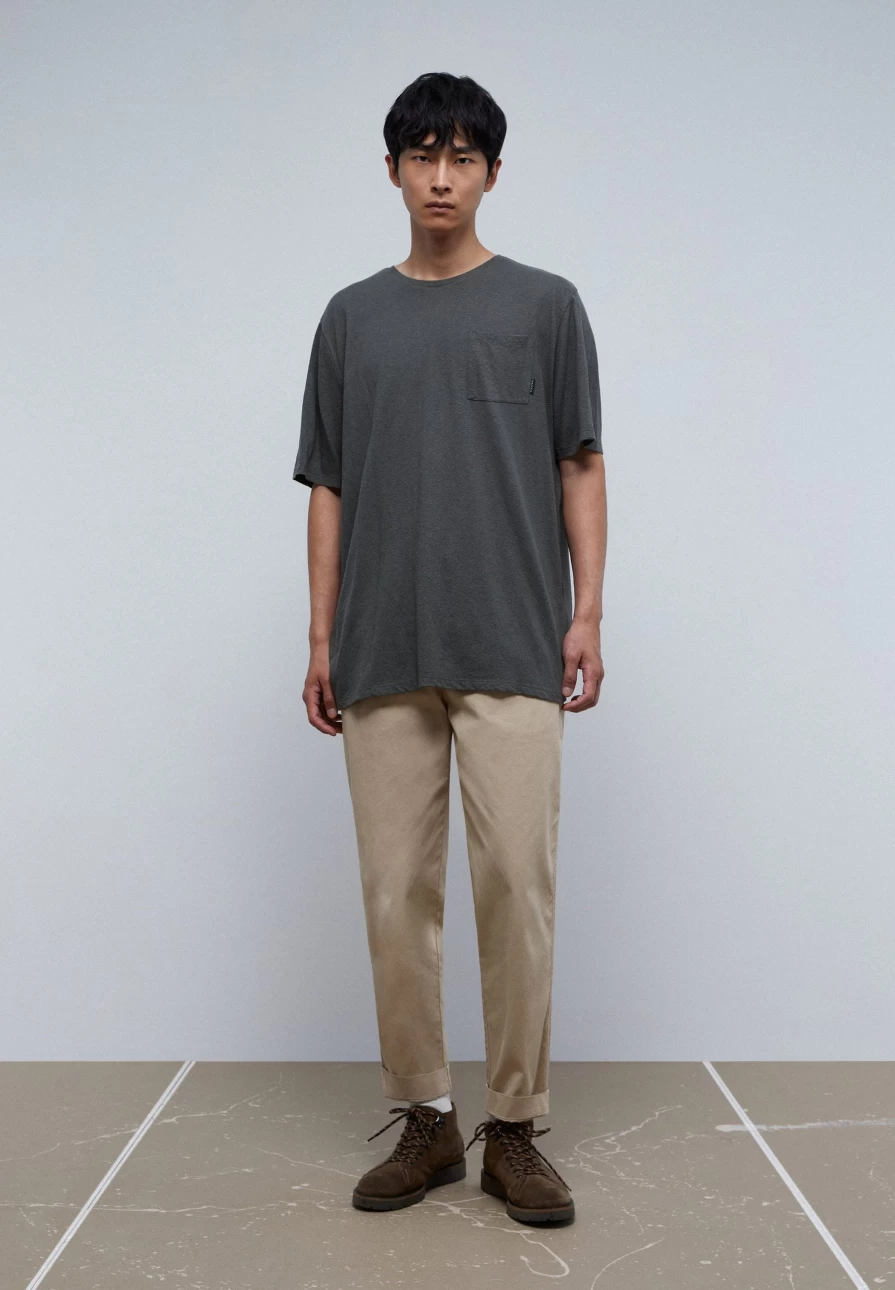 "ScalpersCompany Men's Dark Khaki Rustic Pocket T-Shirt"
