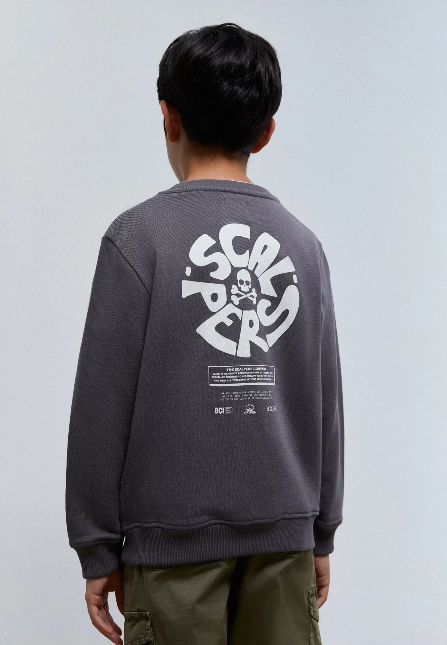 "ScalpersCompany Kids' Sweatshirt with Circular Logo Print - Stylish & Comfortable"