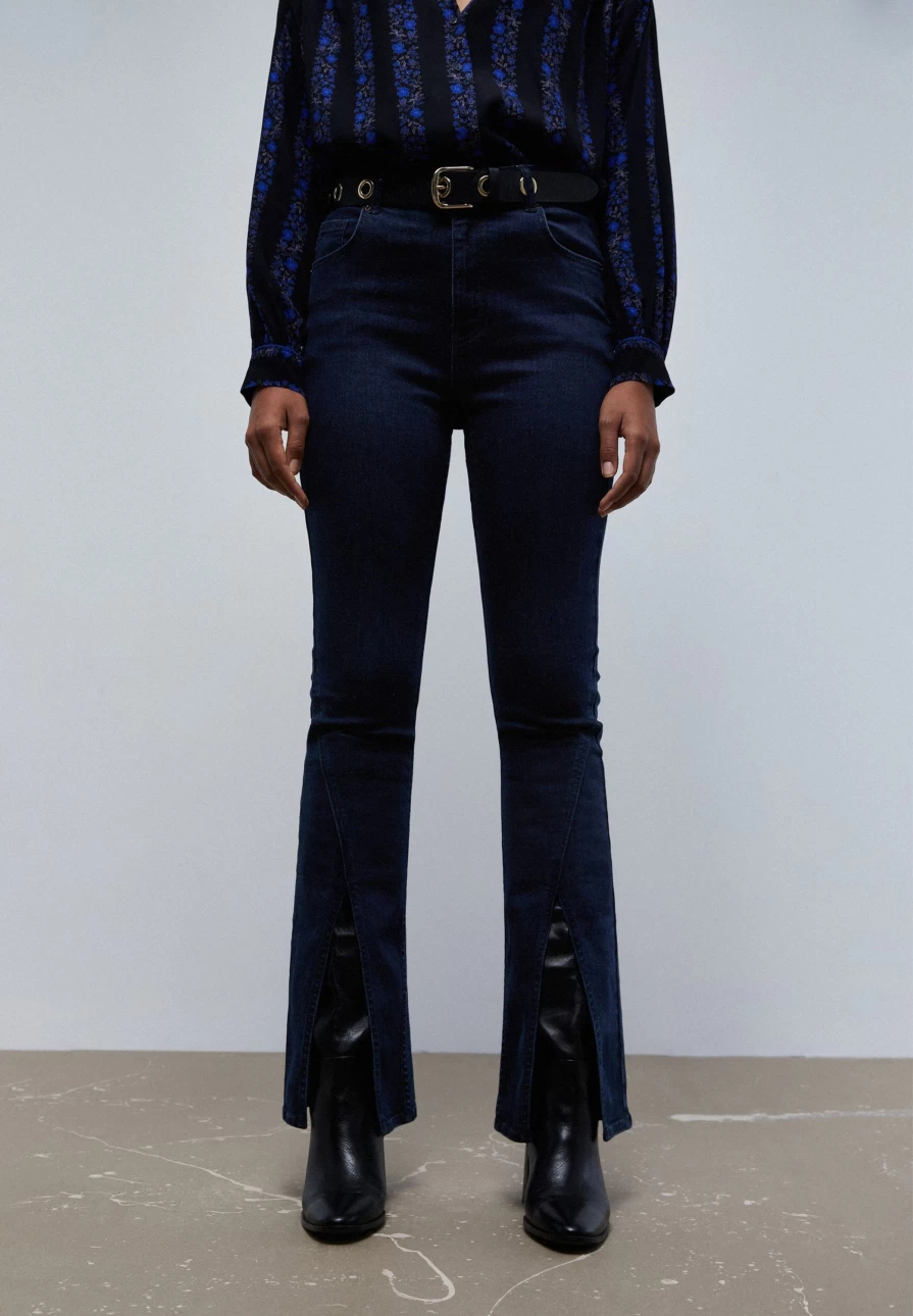 "ScalpersCompany Women's Dark Blue Bootcut Jeans with Stylish Slits"