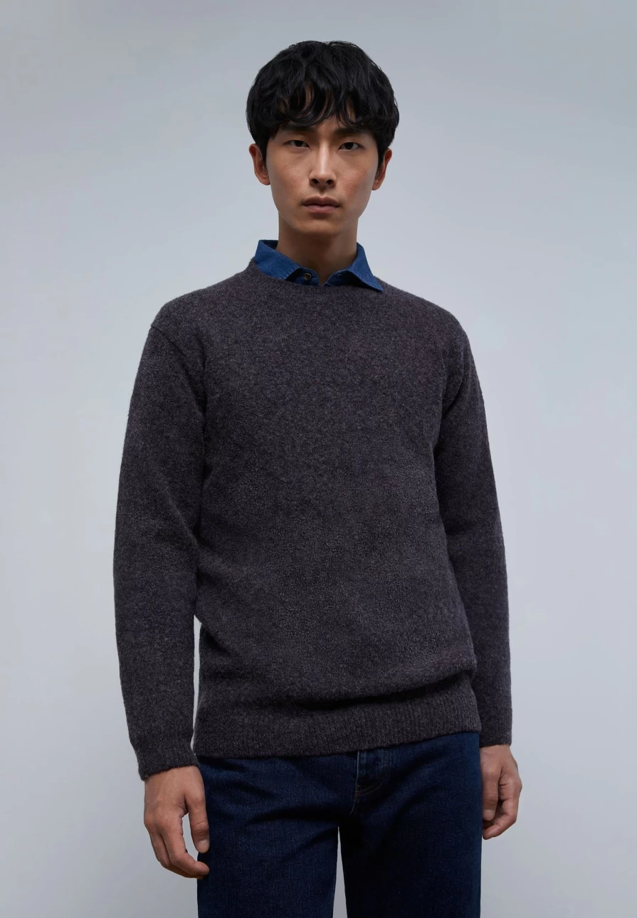 "ScalpersCompany Men's Premium Knit Sweater – High-Quality Comfort & Style"