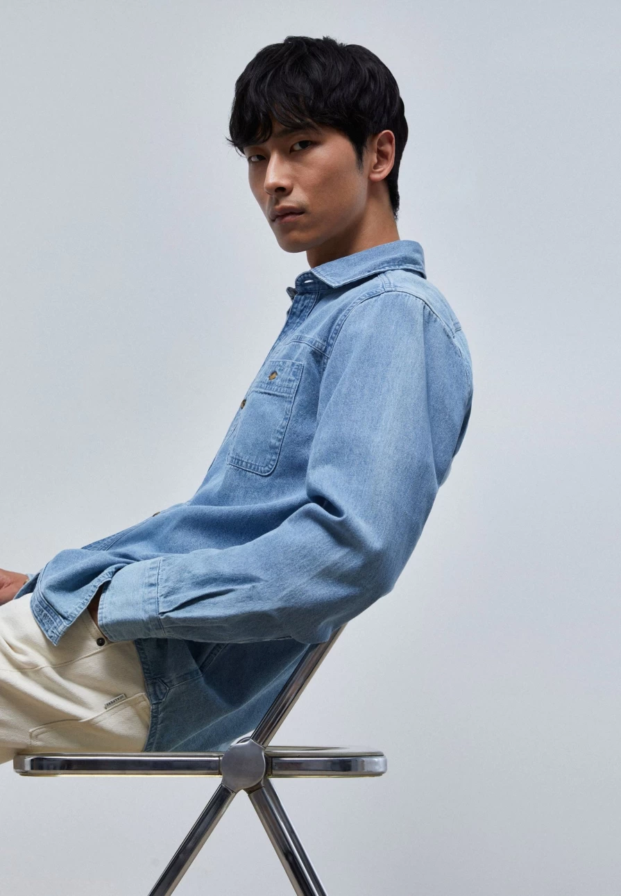 "ScalpersCompany Men's Denim Shirt with Pockets - Stylish Casual Button-Up for Men"