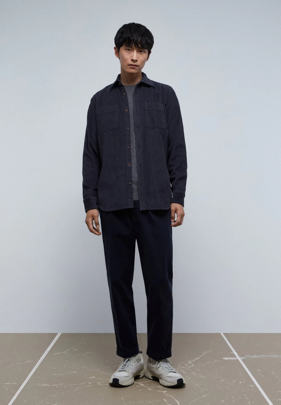 "ScalpersCompany Men's Corduroy Overshirt with Pockets - Stylish Casual Button-Up Shirt"