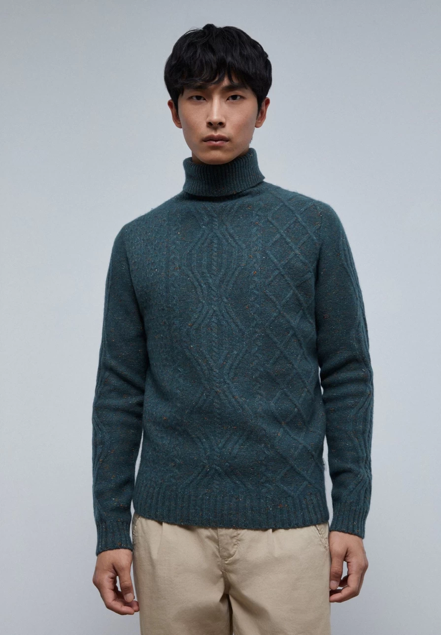 "ScalpersCompany Men's Merino Wool Turn-Down Collar Sweater - Soft Warm Knit Pullover"