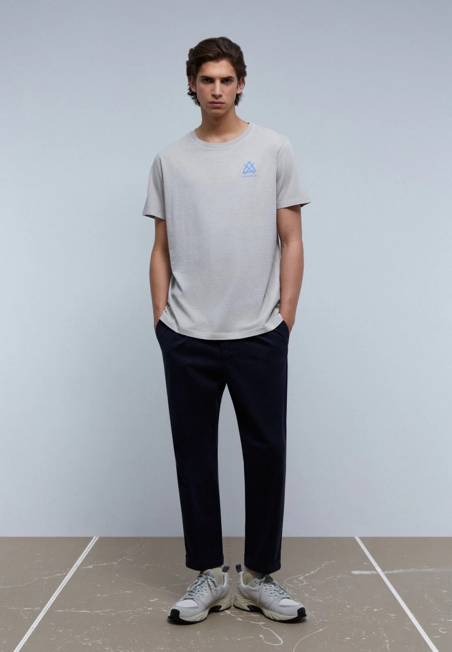 "ScalpersCompany Grey Contrast Print T-Shirt for Men"