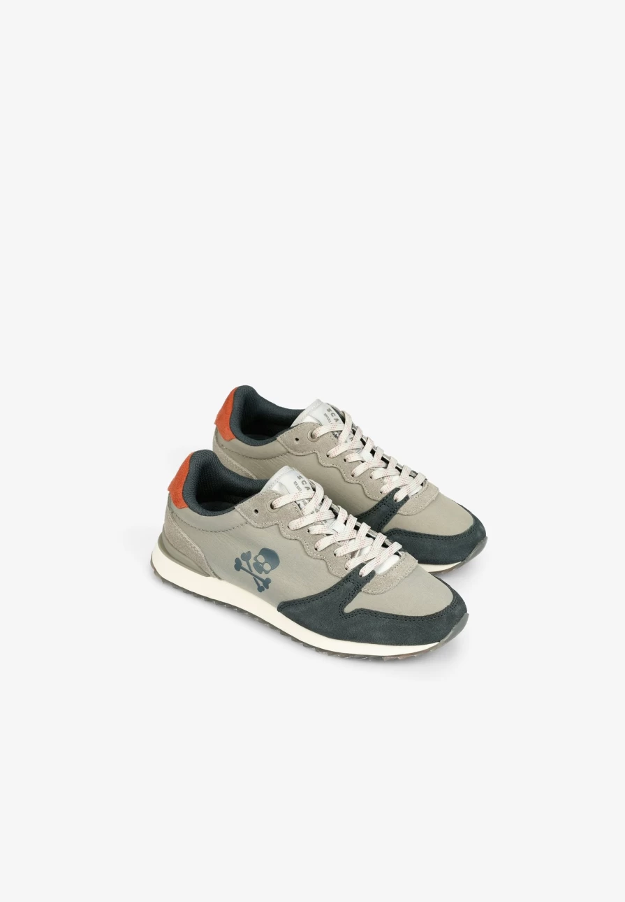 "ScalpersCompany Kids Khaki Three-Tone Skull Sneakers for Children"