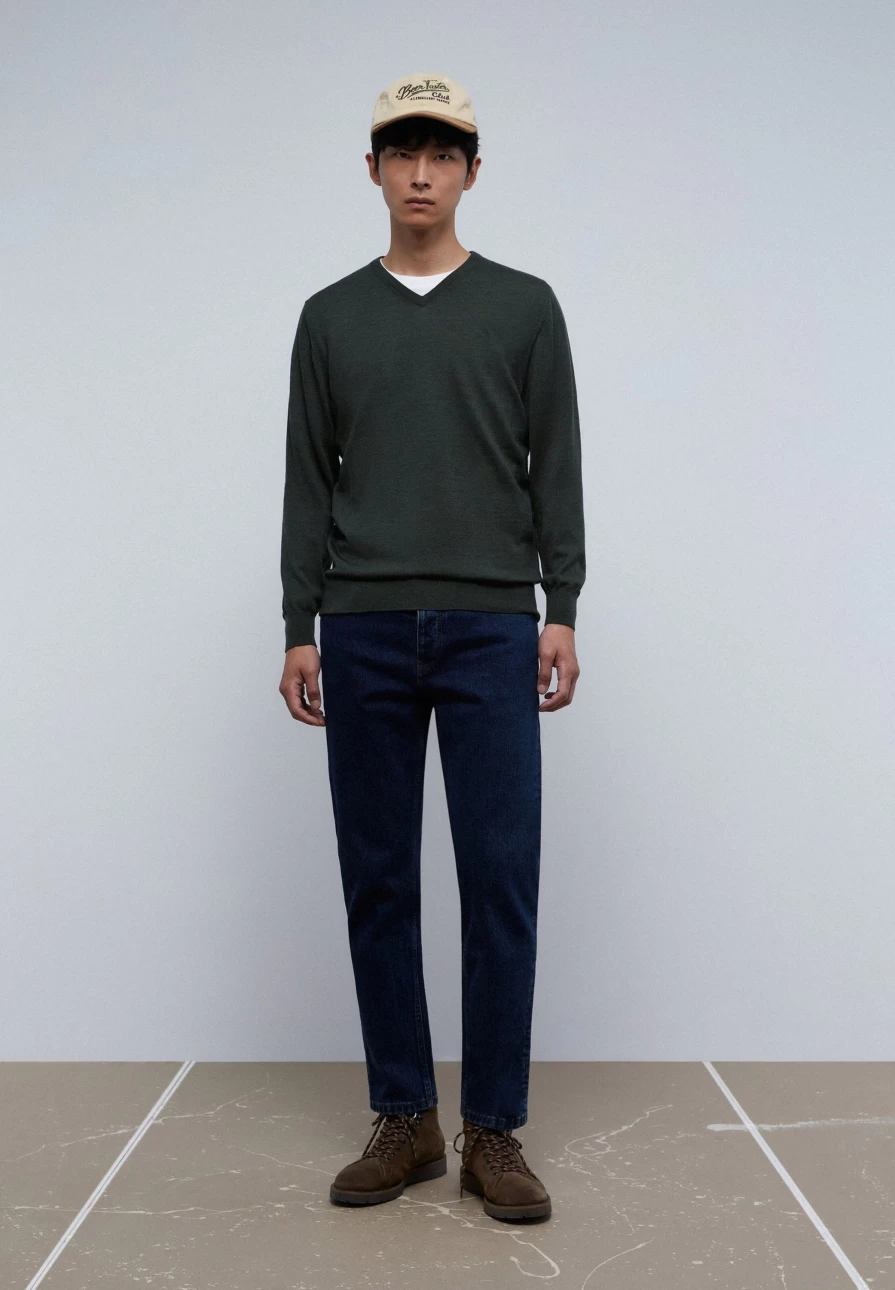 "ScalpersCompany Men's V-Neck Wool Sweater - Soft & Stylish Knit Pullover for Men"