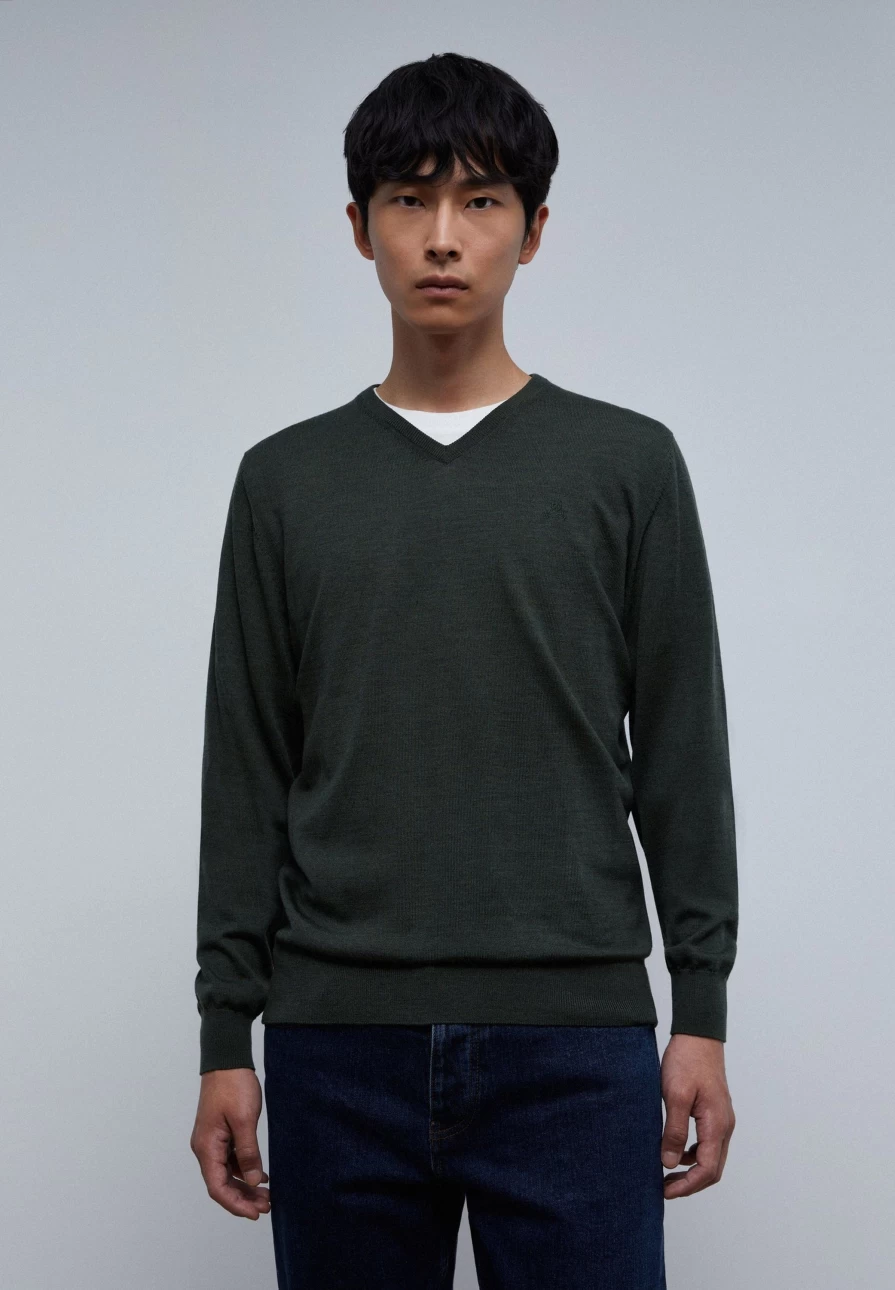 "ScalpersCompany Men's V-Neck Wool Sweater - Soft & Stylish Knit Pullover for Men"