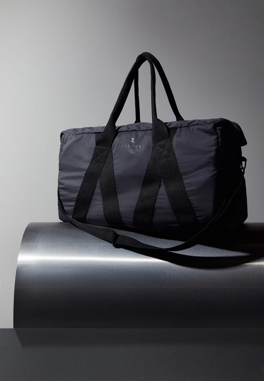 "ScalpersCompany Men's Travel Bag with Double Handle - Durable & Stylish Carry-On Luggage"