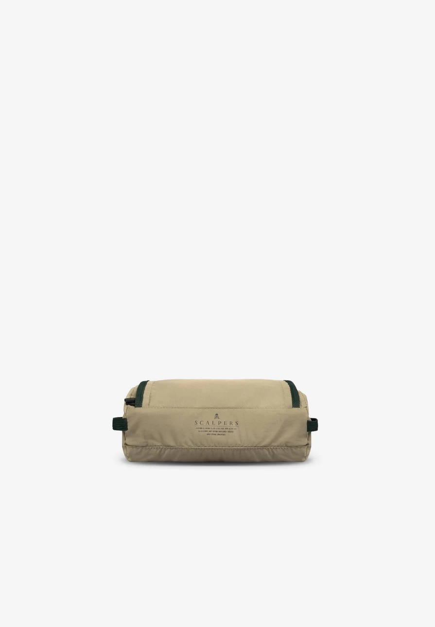 "ScalpersCompany Men's Toiletry Bag with Secure Flap Fastening - Travel Organizer for Toiletries"