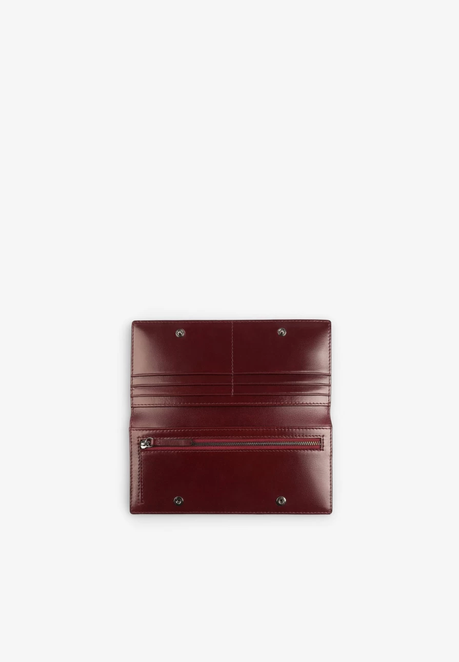 "ScalpersCompany Women's Studded Leather Wallet – Stylish & Durable Designer Accessory"