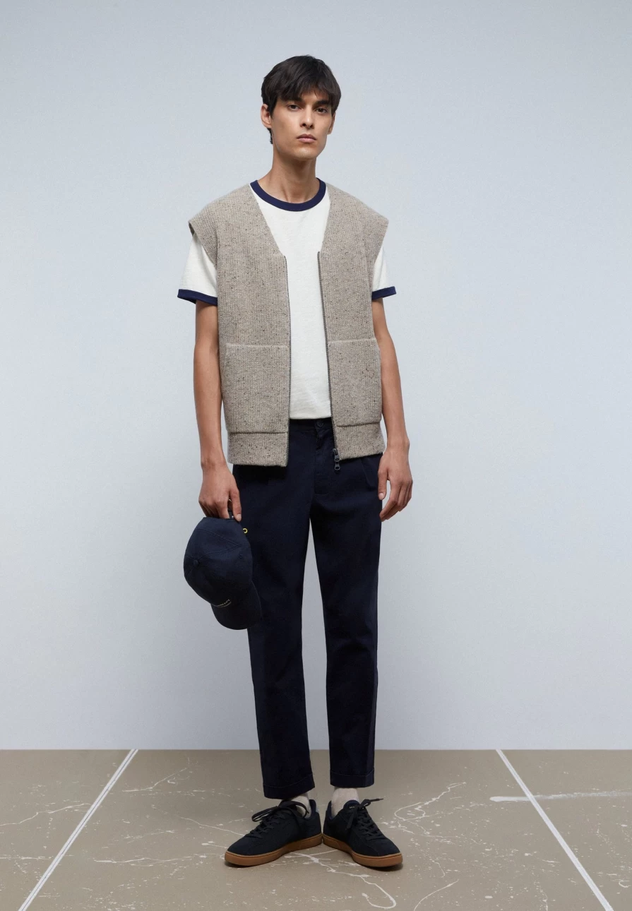 "ScalpersCompany Men's Brown Zip-Up Knit Vest – Stylish Casual Winter Wear"