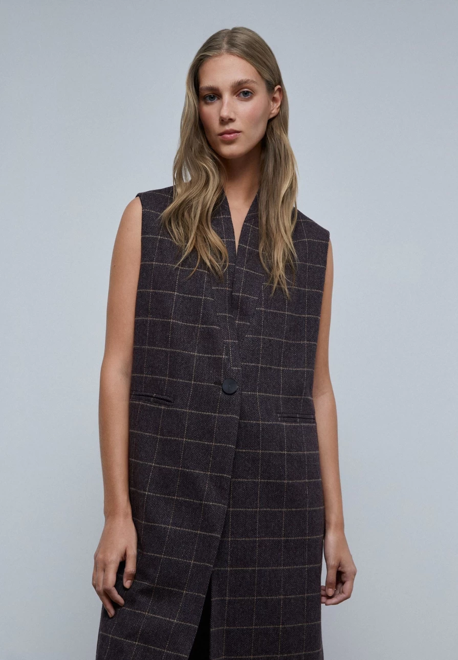 "Stylish Long Checked Waistcoat for Women by ScalpersCompany | Fashionable Women's Vest"