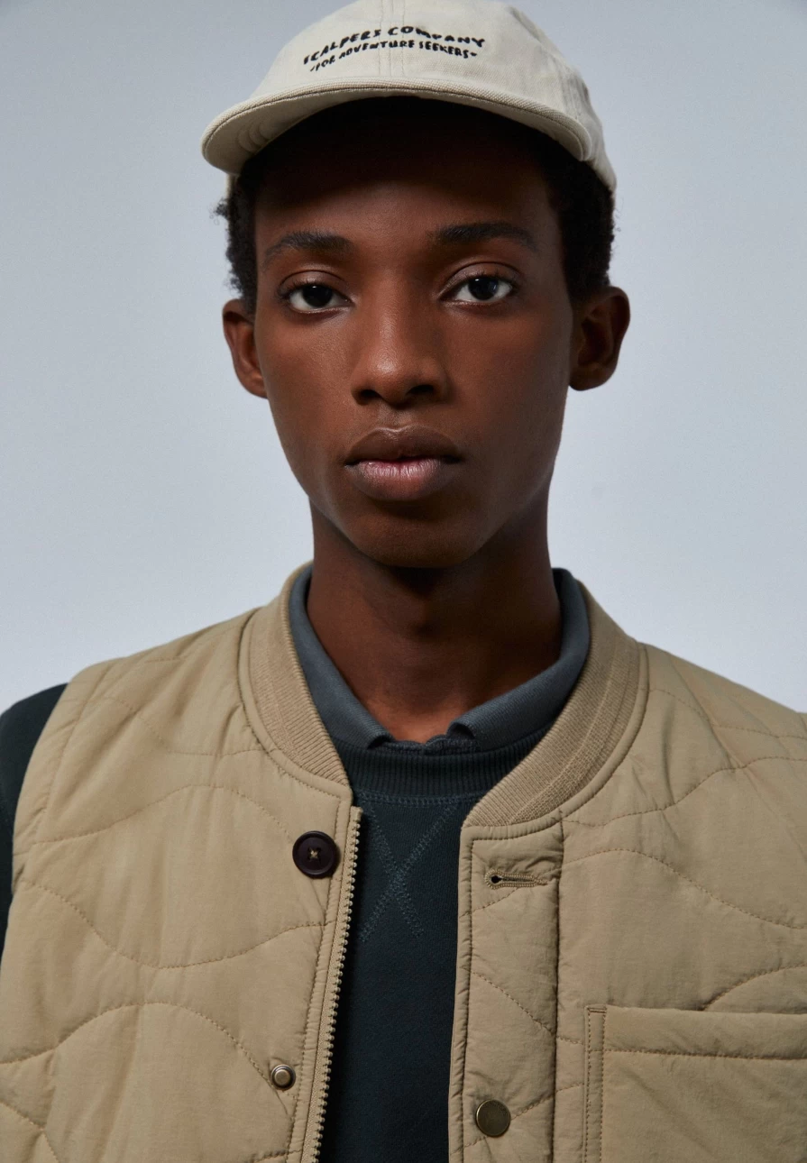 "Men's Taupe Puffer Vest with Ribbed Collar by ScalpersCompany – Lightweight Warm Jacket"
