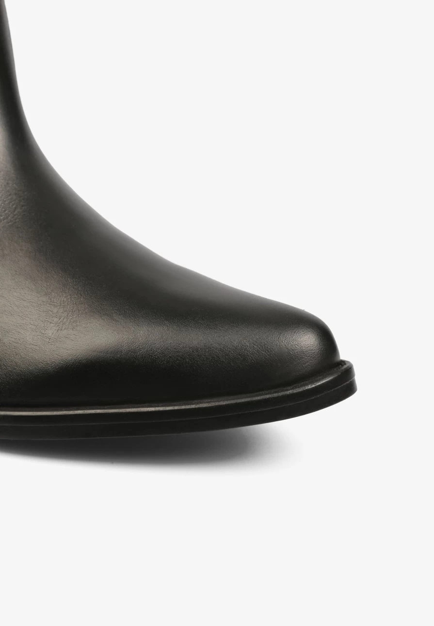 "ScalpersCompany Black Women's Cowboy Boots – Stylish Western Footwear"