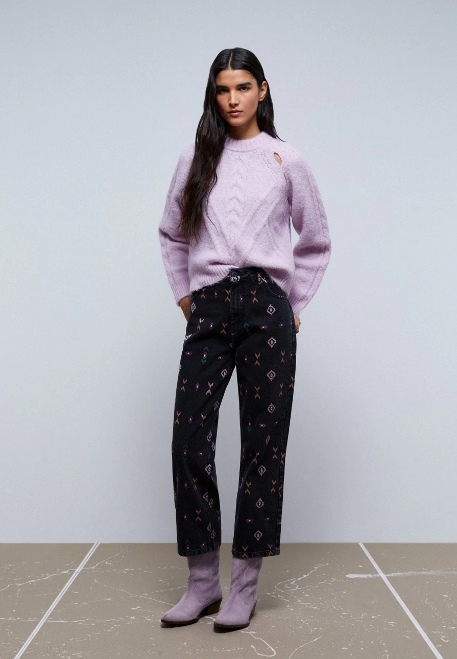 "ScalpersCompany Women's Knit Sweater with Stylish Cut-Out Design"