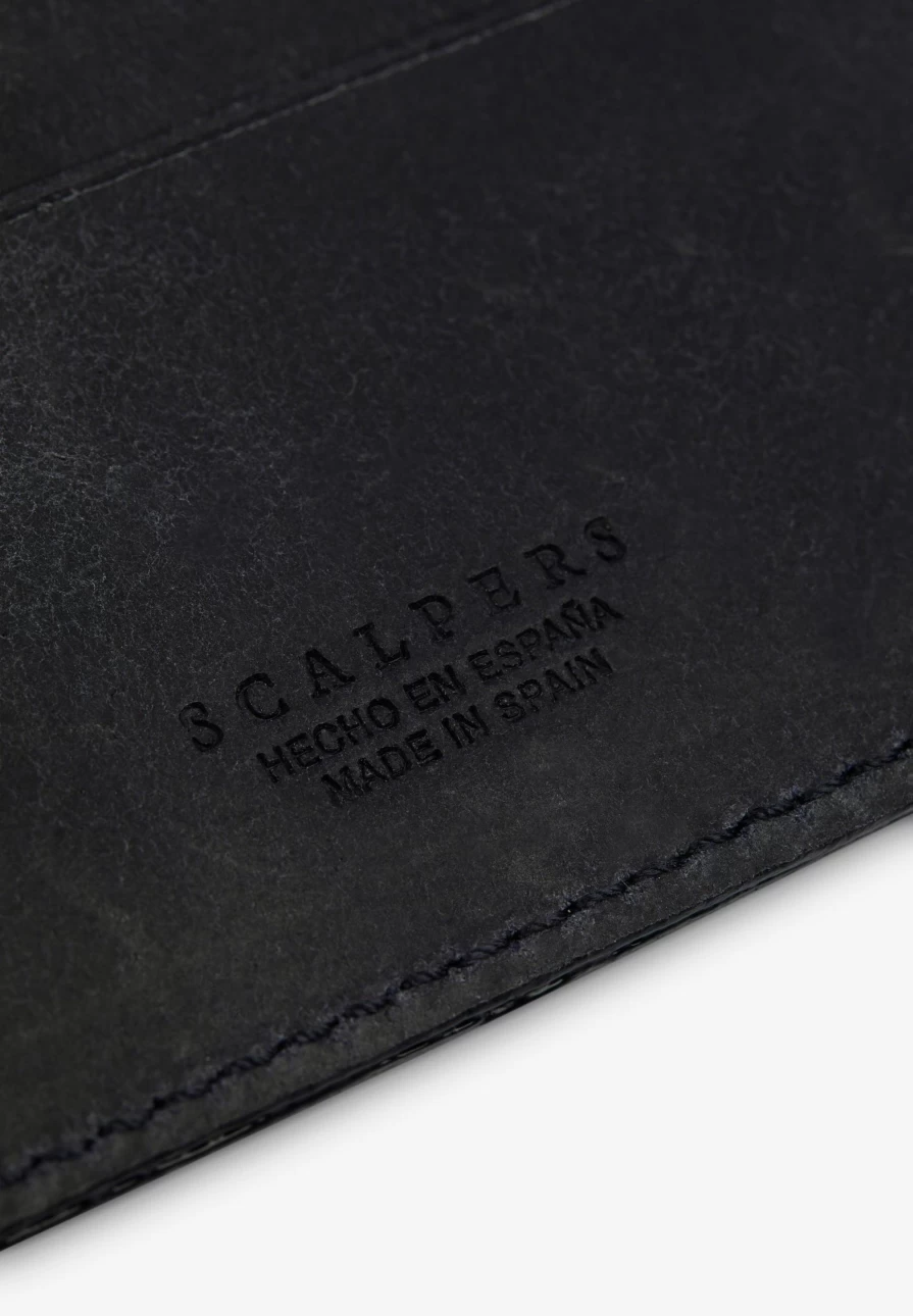 ScalpersCompany Men's Navy Classic Leather Wallet for Everyday Use