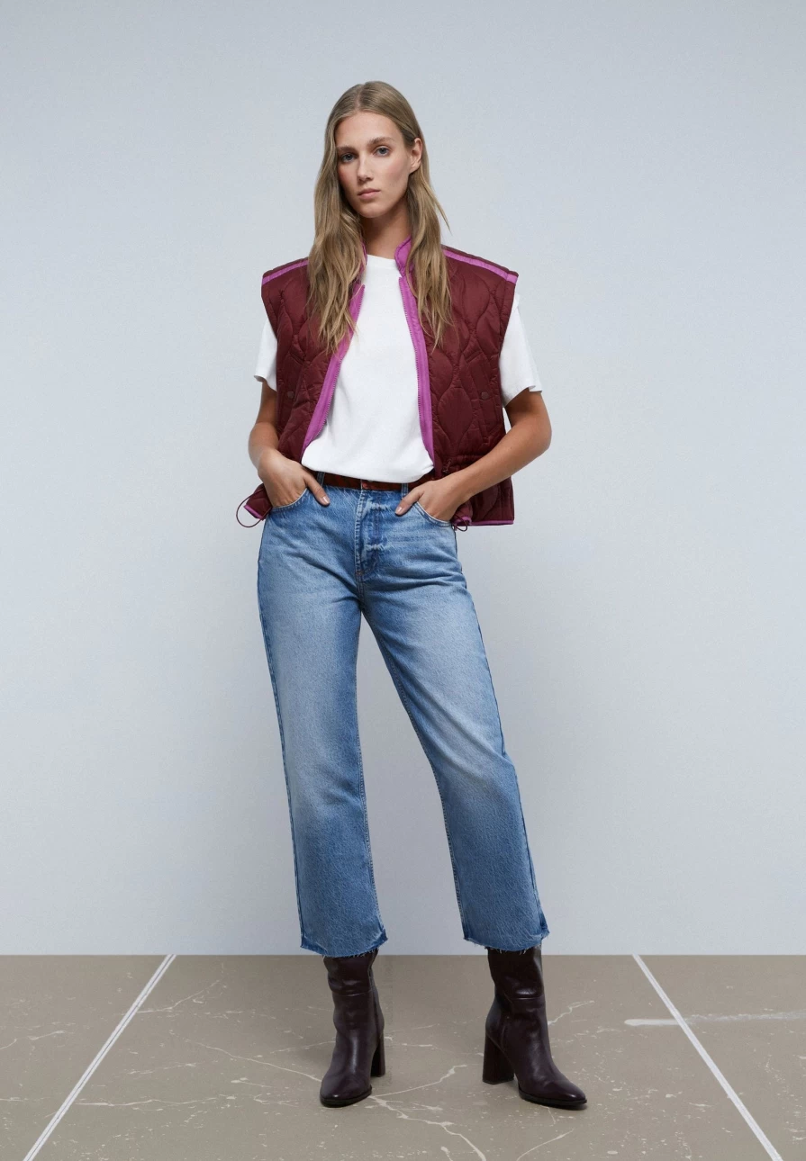 "Scalpers Company Women's Quilted Waistcoat with Contrast Stitching – Stylish Layering Piece"