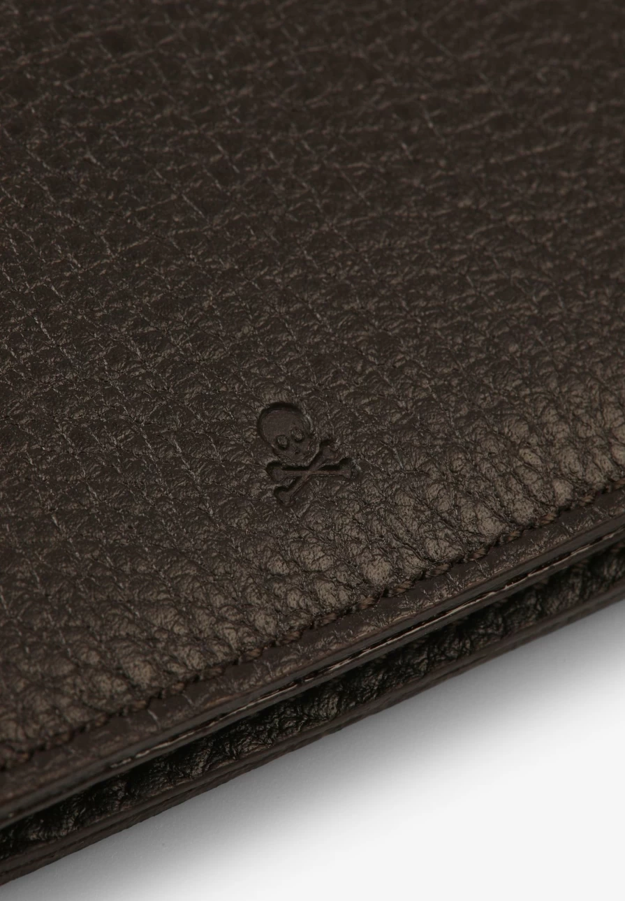 "ScalpersCompany Men's Leather Wallet With Multiple Inner Pockets For Secure Storage"