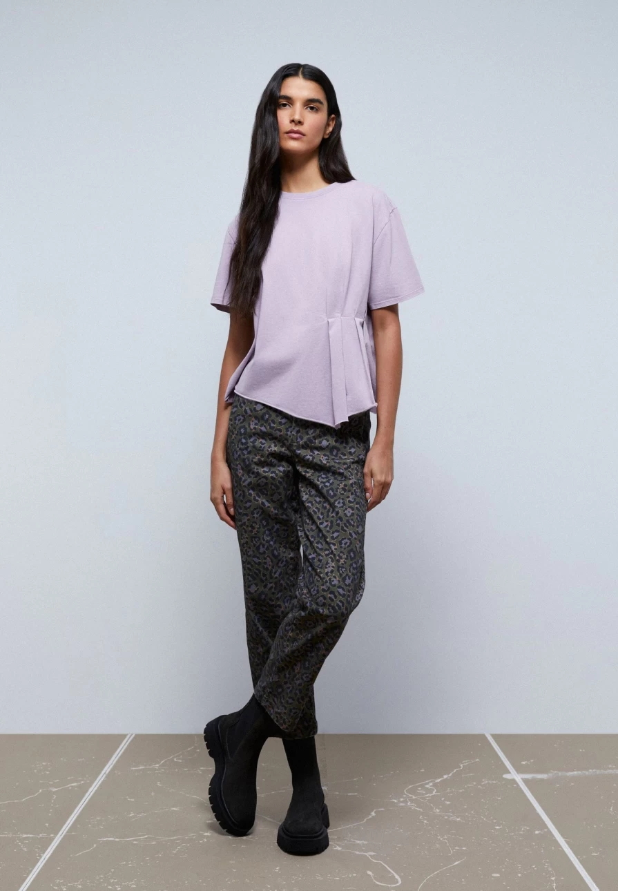 "ScalpersCompany Women's Lilac Faded T-Shirt with Side Pleat Detail"