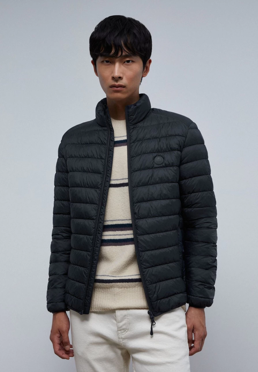 "ScalpersCompany Men's Quilted Jacket with Skull Design - Edgy Biker Style"