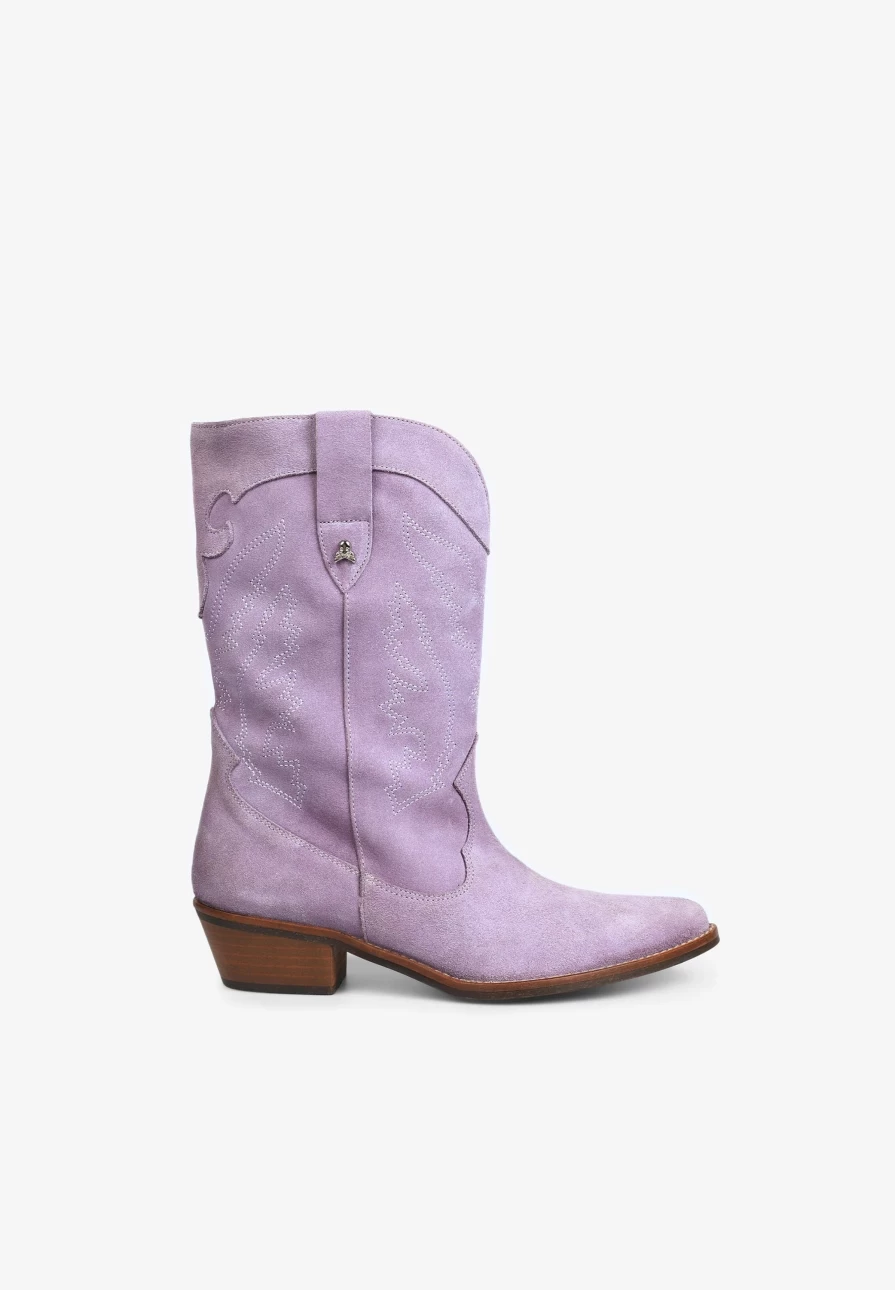 "ScalpersCompany Women's Lilac Suede Cowboy Boots for Western Fashion"