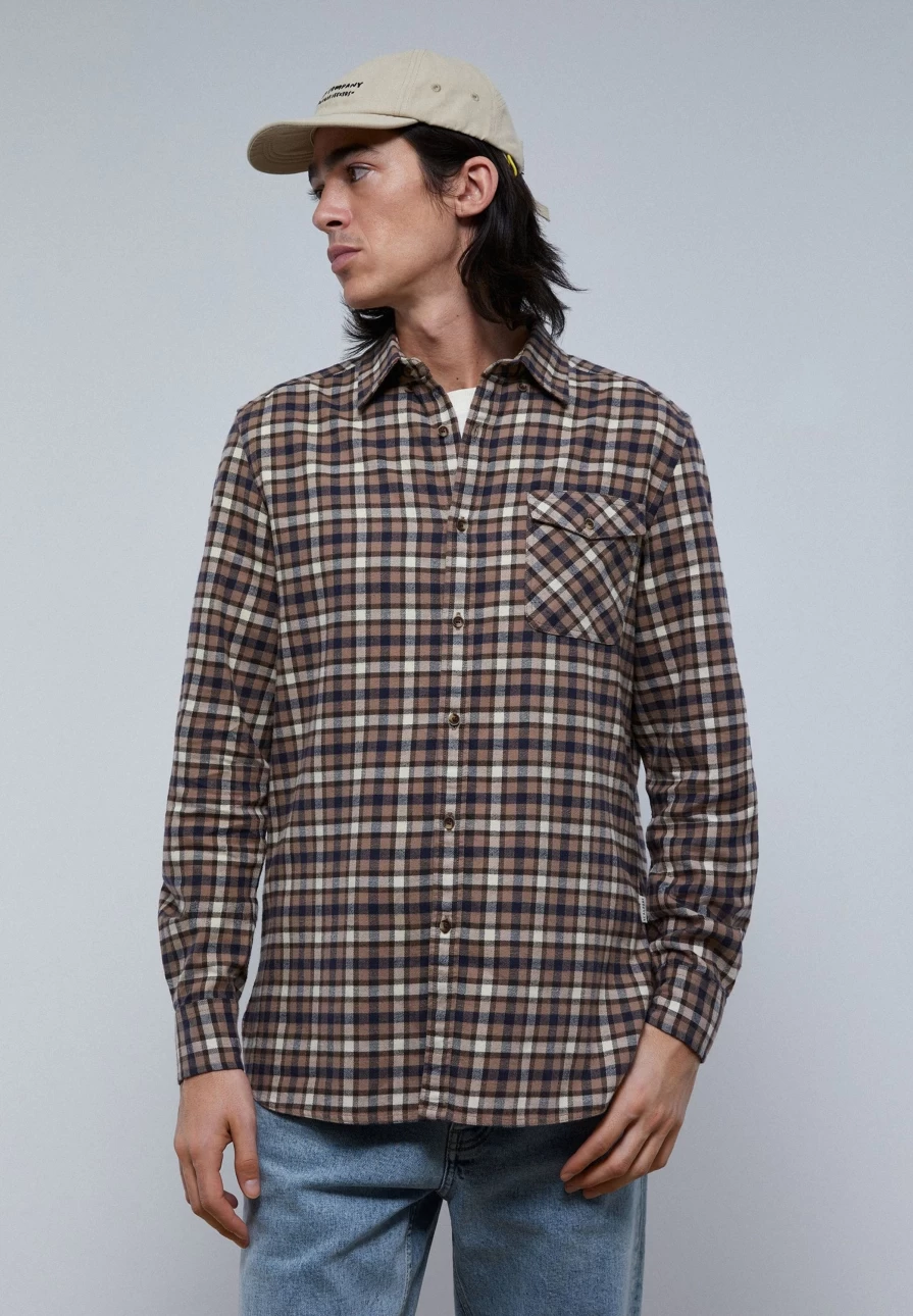 "ScalpersCompany Men's Cream Check Shirt with Pockets - Stylish Casual Plaid Shirt for Men"