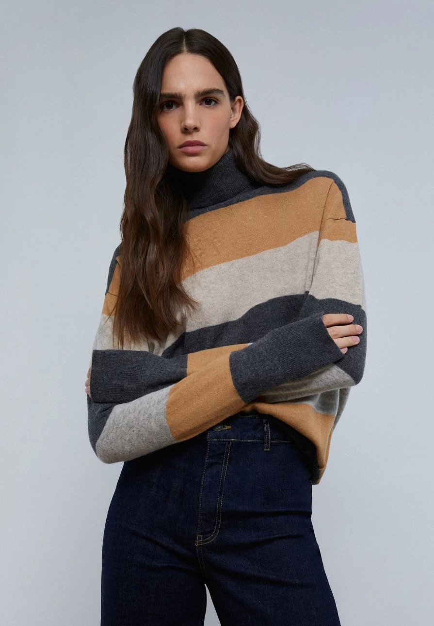 "ScalpersCompany Women's High Neck Knit Jumper - Stylish Comfort Winter Sweater"