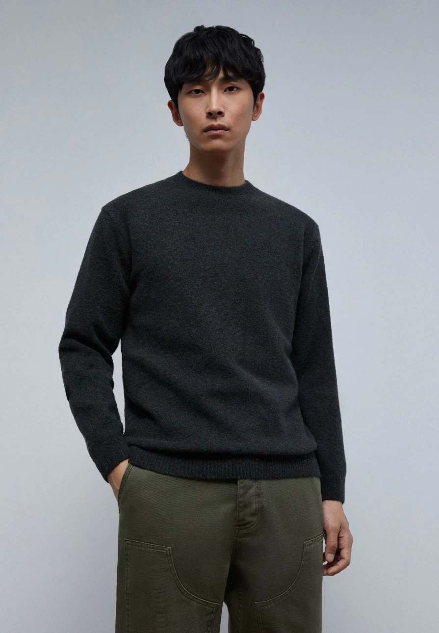"ScalpersCompany Men's Premium Knit Sweater - High-Quality Comfort & Style"