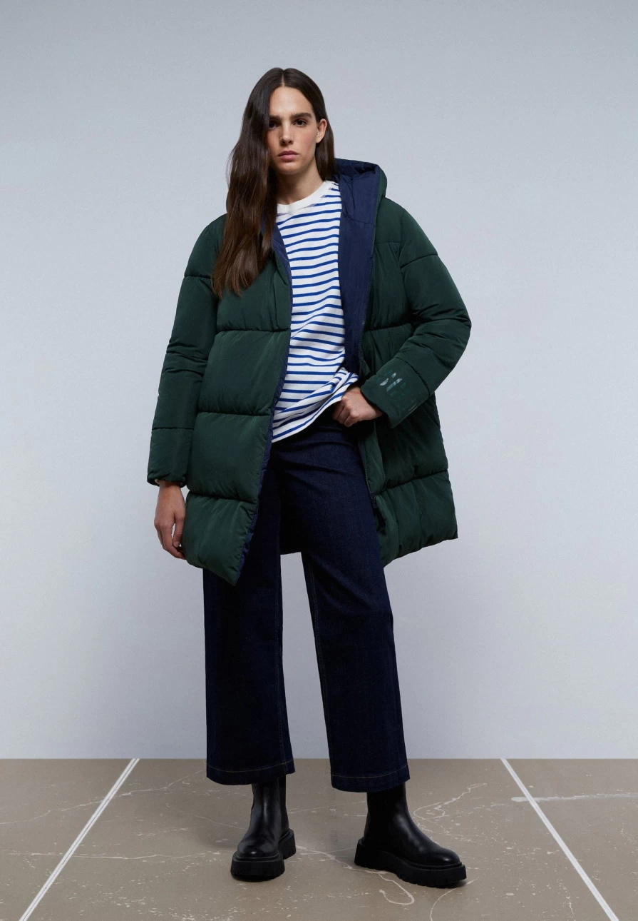 "ScalpersCompany Women's Long Reversible Quilted Coat - Stylish Double-Sided Winter Jacket"