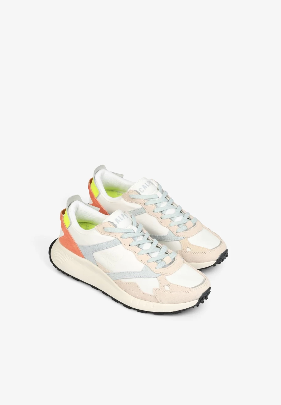"Scalperscompany Women's Sneakers with Neon Accents – Stylish Light-Up Athletic Shoes"