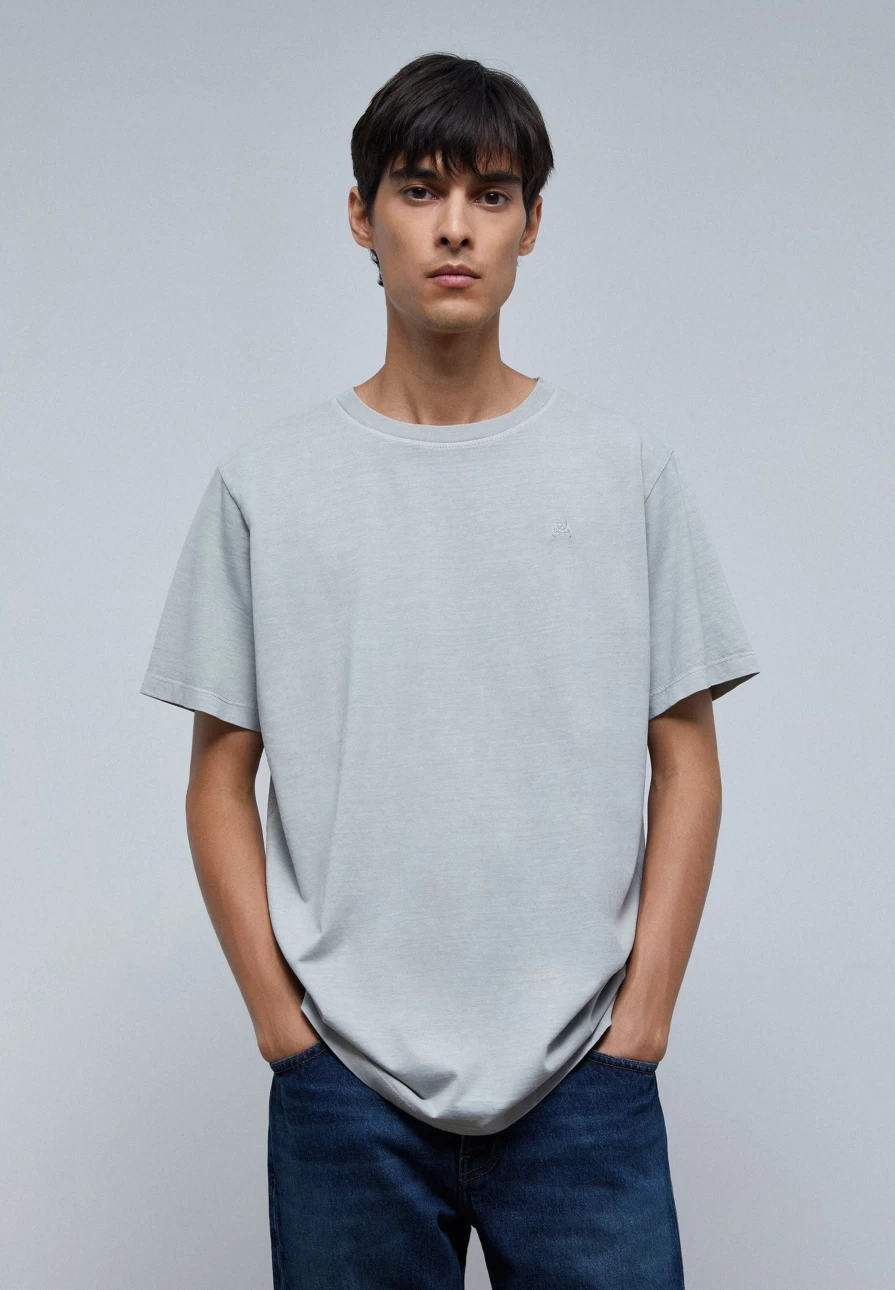 "ScalpersCompany Men's Light Grey Basic Skull Print T-Shirt - Casual Streetwear Tee"