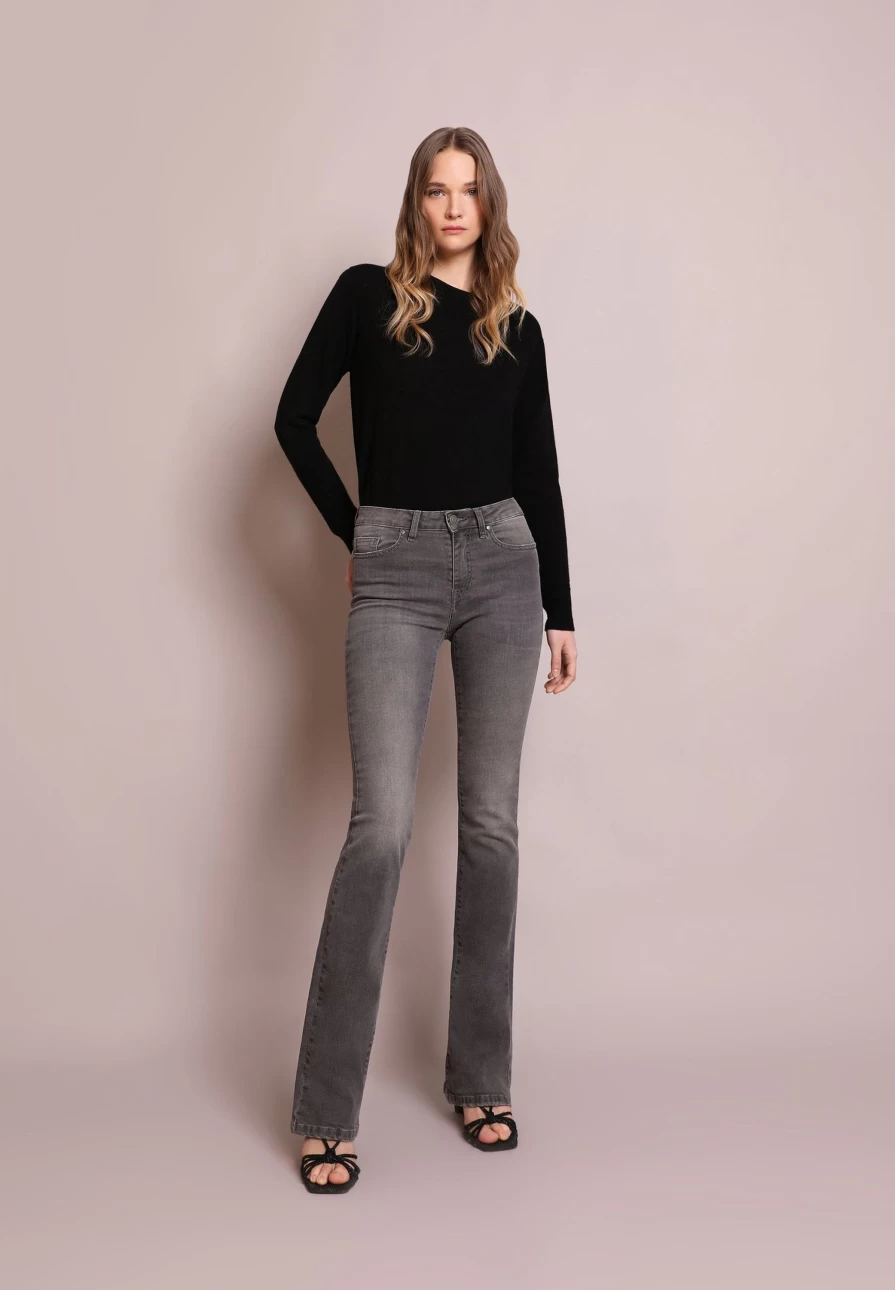 "ScalpersCompany Women's Bootcut Jeans - Stylish & Comfortable Denim Pants"
