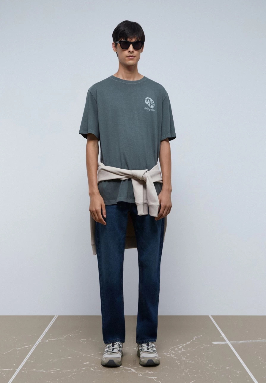 "ScalpersCompany Men's Vintage Poker Print Faded T-Shirt"