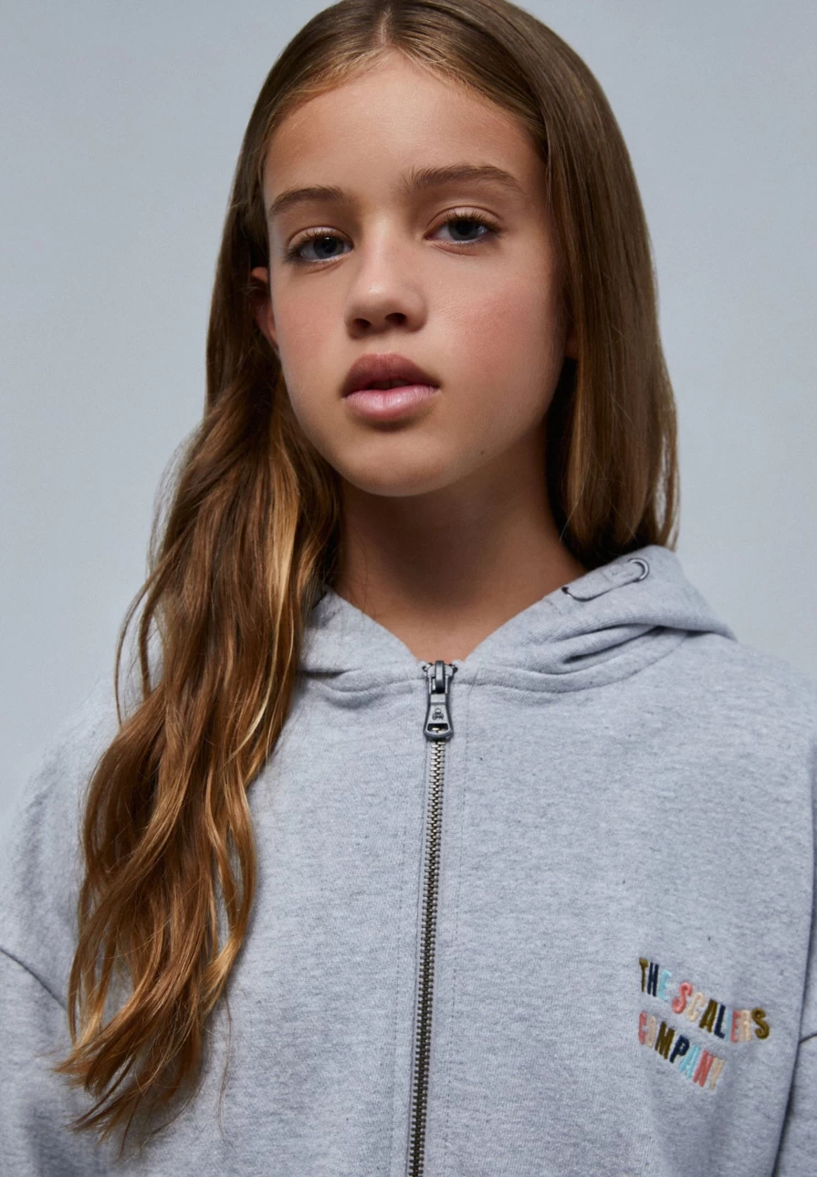 "ScalpersCompany Kids' Contrast Zip-Up Hoodie for Boys & Girls"