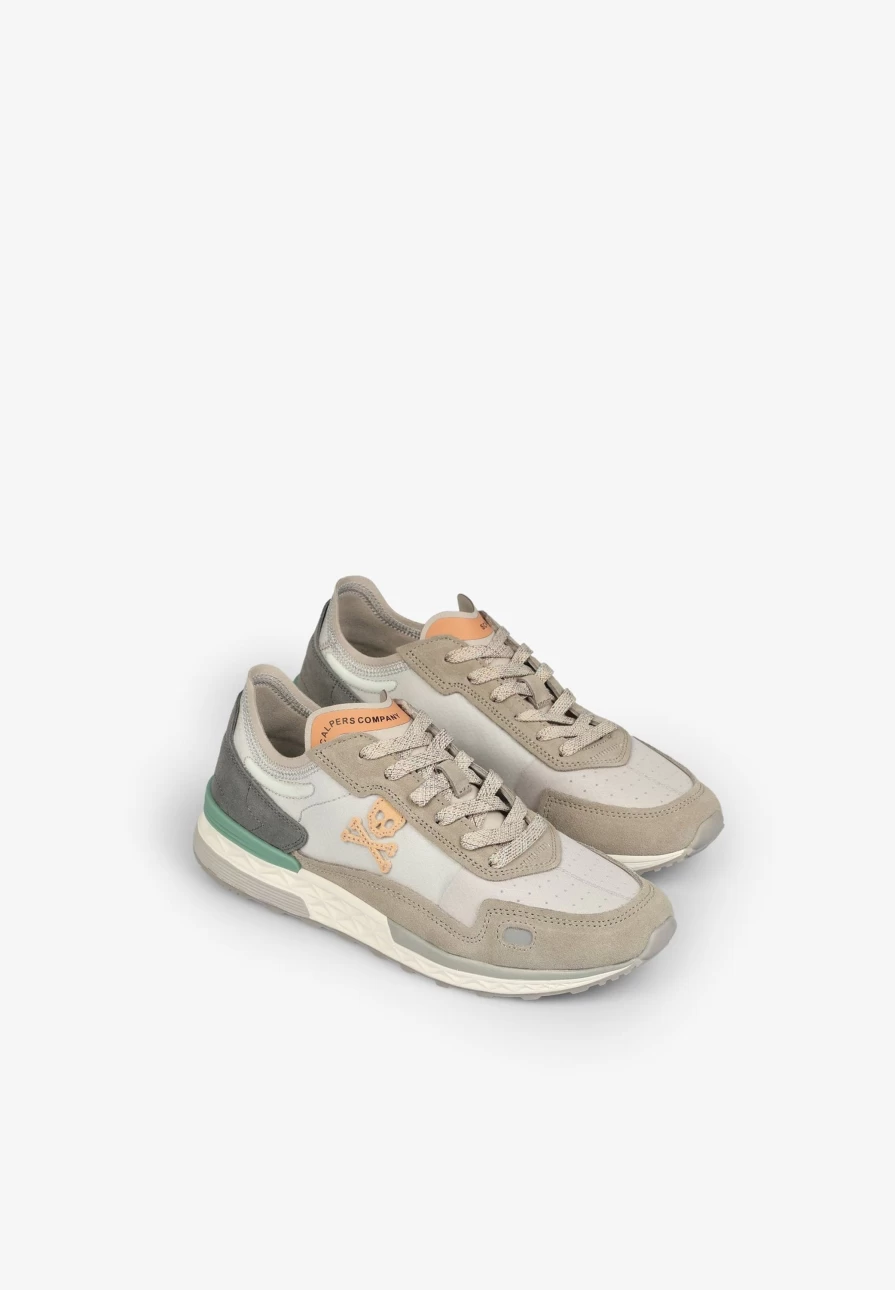 "ScalpersCompany Women's Three-Tone Suede Sneakers – Stylish Comfort for Everyday Wear"