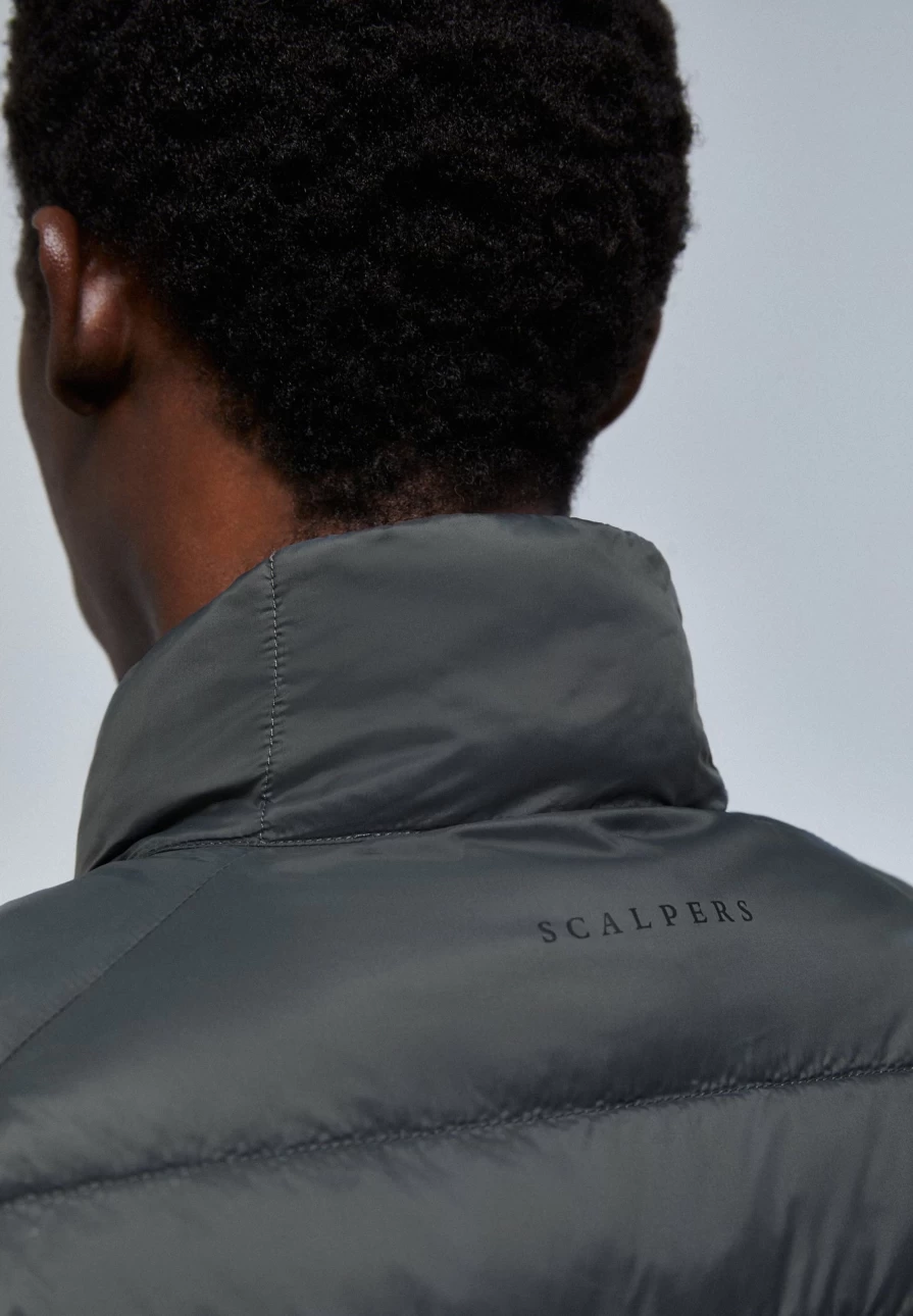"ScalpersCompany Men's Quilted Jacket with Edgy Skull Design - Stylish Biker Jacket for Men"