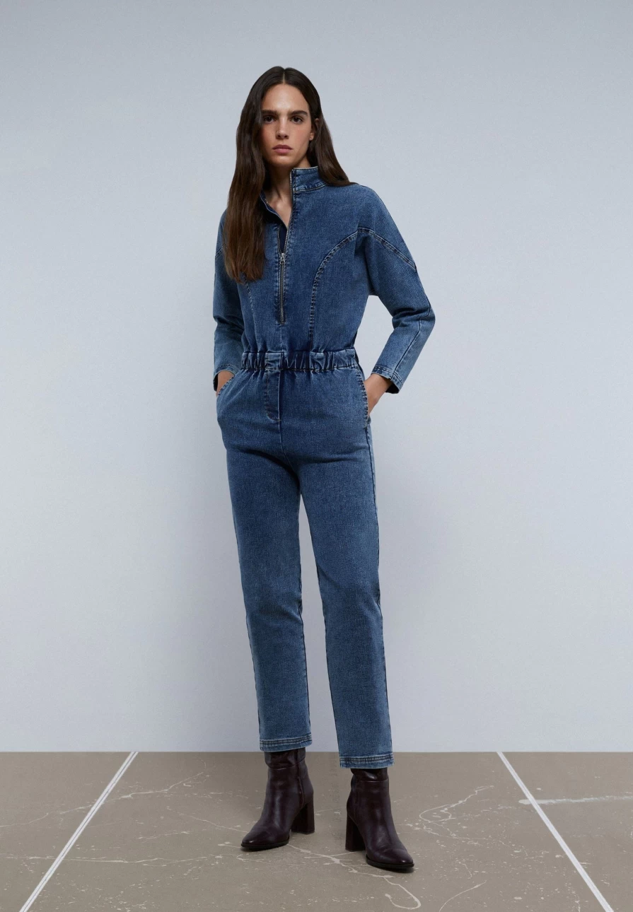 "ScalpersCompany Women's Denim Jumpsuit with Zip Front - Stylish & Comfortable"