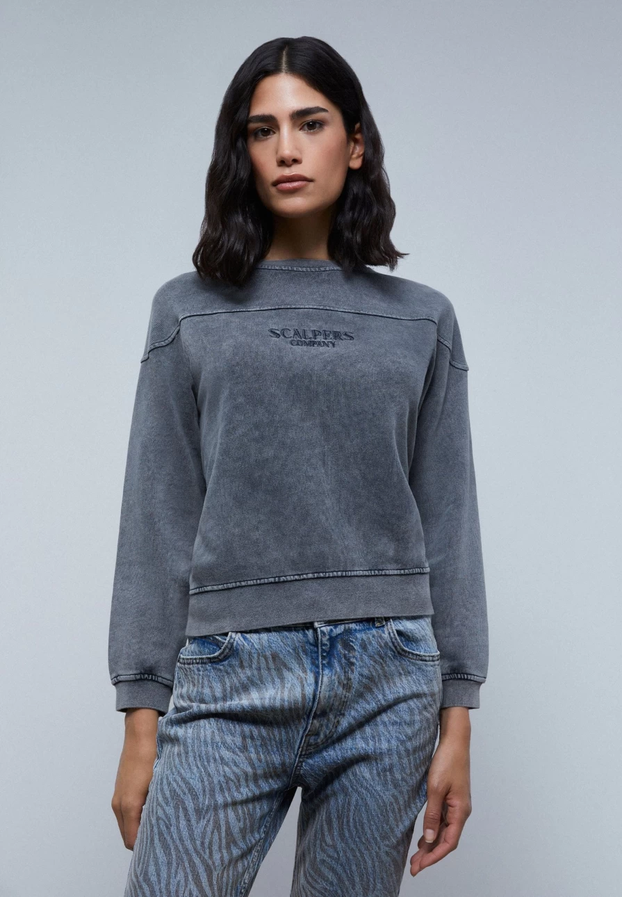 "ScalpersCompany Women's Faded Embroidered Logo Sweatshirt - Vintage Style Pullover"