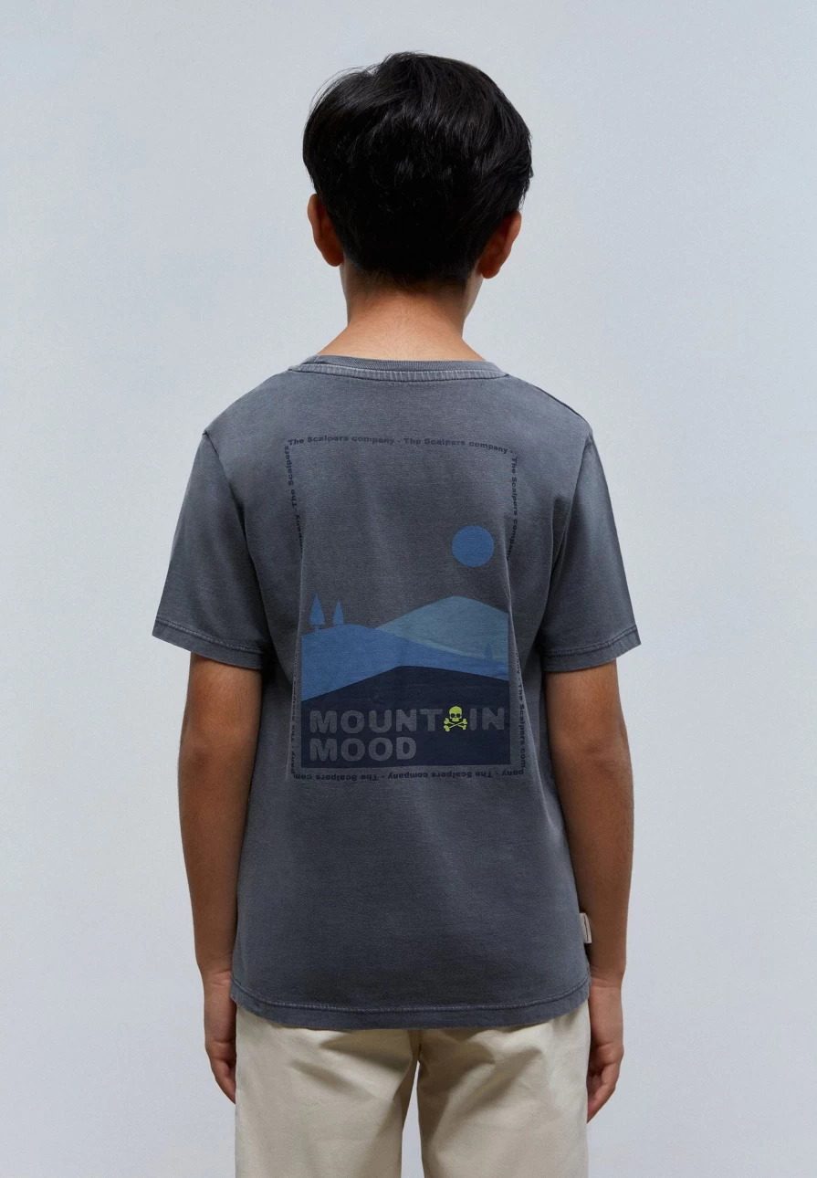 "ScalpersCompany Kids Neon Skull Graphic T-Shirt - Faded Vintage Design"