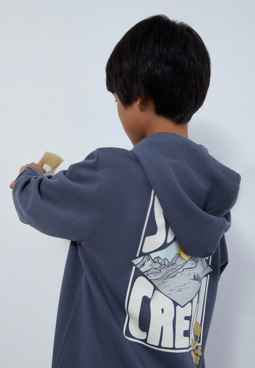 "ScalpersCompany Kids' Graphic Back Print Hoodie - Stylish & Comfortable Pullover"
