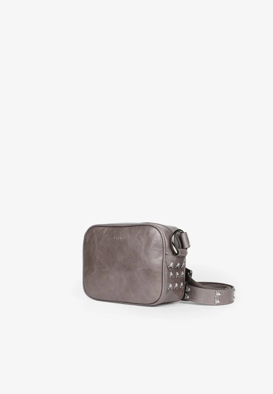 "ScalpersCompany Women's Genuine Leather Crossbody Bag – Stylish & Functional Handbag for Everyday Use"