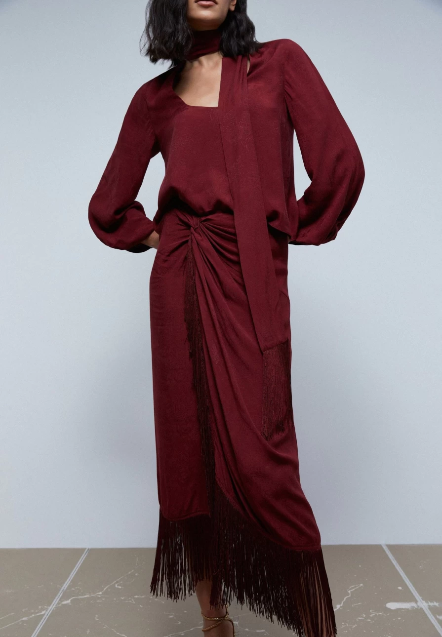 "ScalpersCompany Women's Elegant Jacquard Blouse with Decorative Bow Collar"