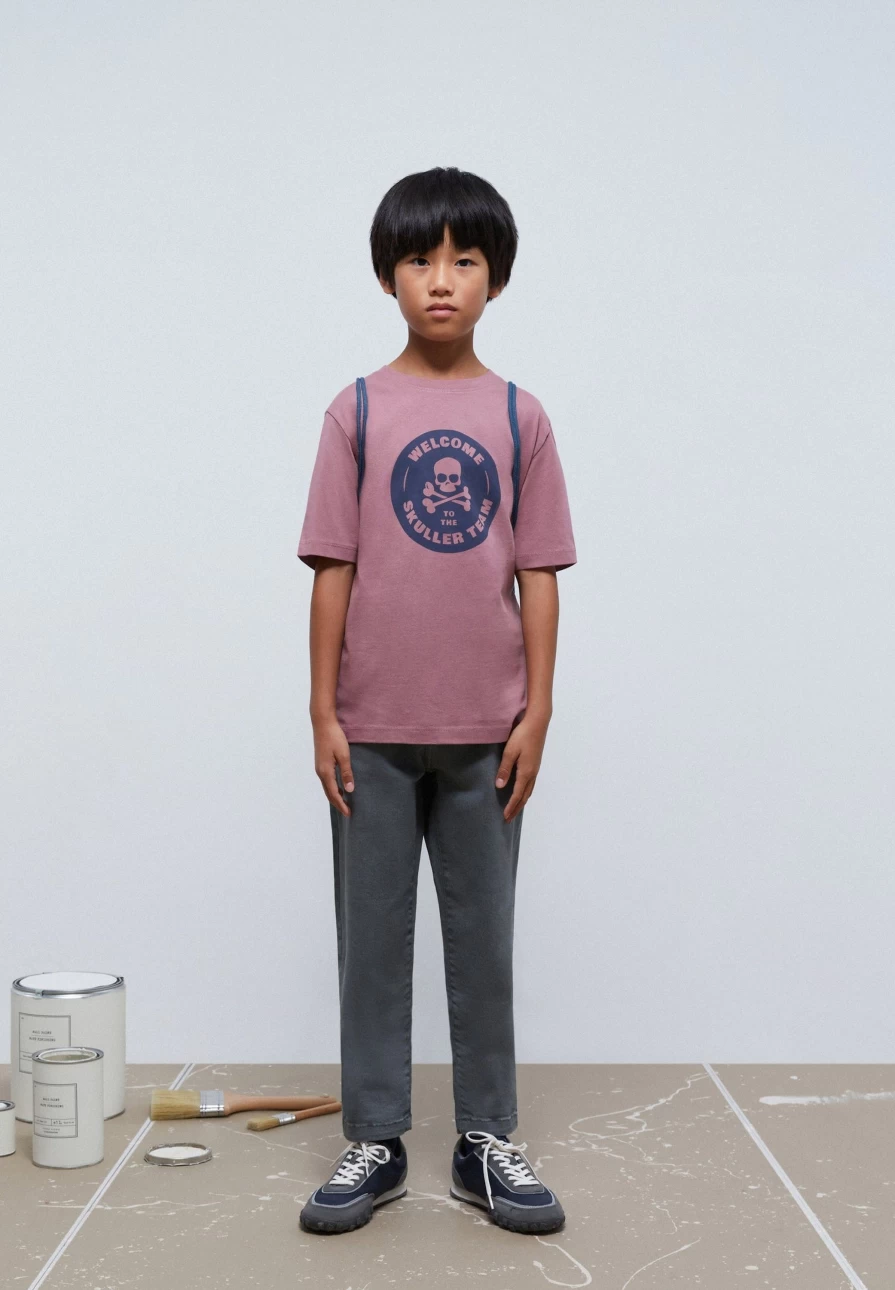 "ScalpersCompany Kids' Faded Round Print T-Shirt - Stylish Graphic Tee for Children"