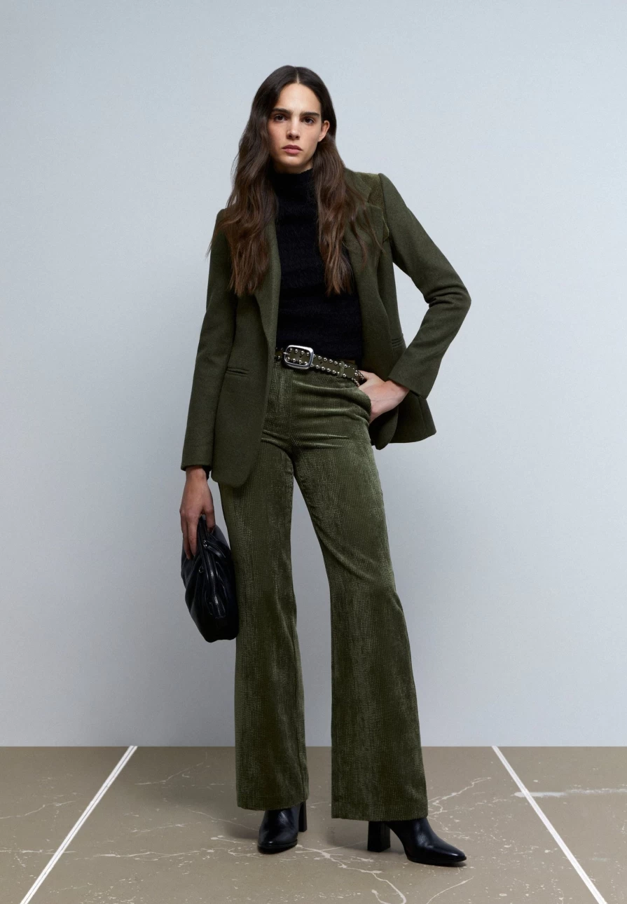 "ScalpersCompany Women's Prince Yoke Blazer - Elegant Tailored Jacket for Women"