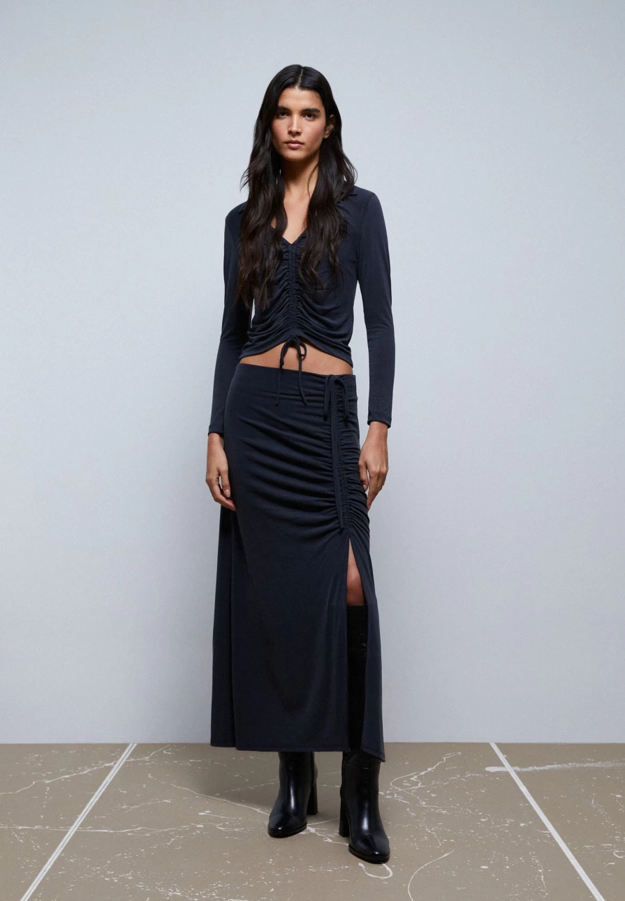"ScalpersCompany Women's Side Ruching Midi Skirt - Stylish & Flattering Design"