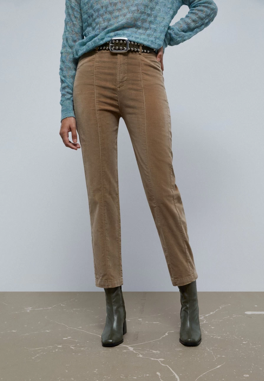 "ScalpersCompany Women's Velvet Ankle-Length Trousers – Soft & Stylish High Waist Pants"